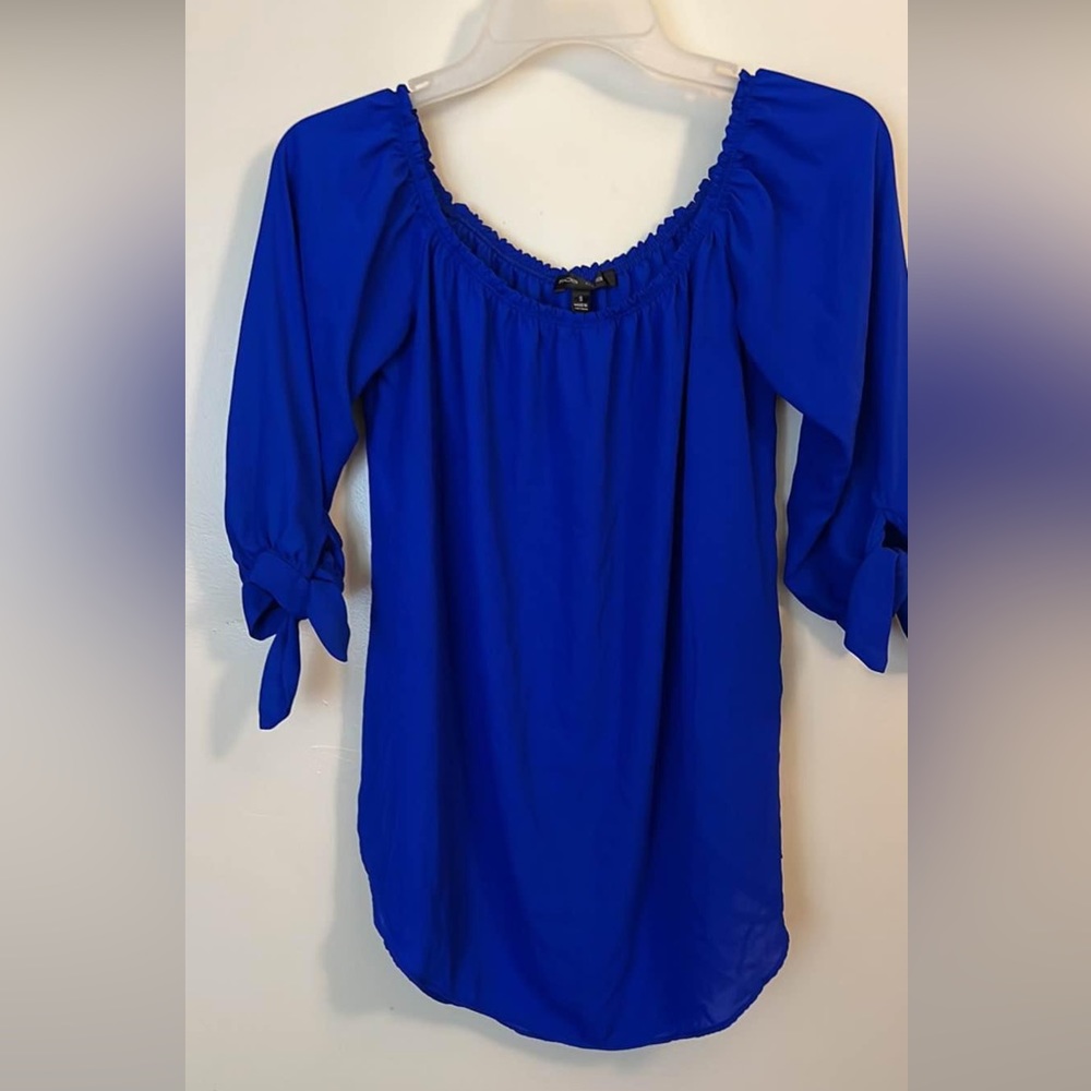 ✨ Royal Blue Moa Moa Top ✨ - Picture 1 of 4